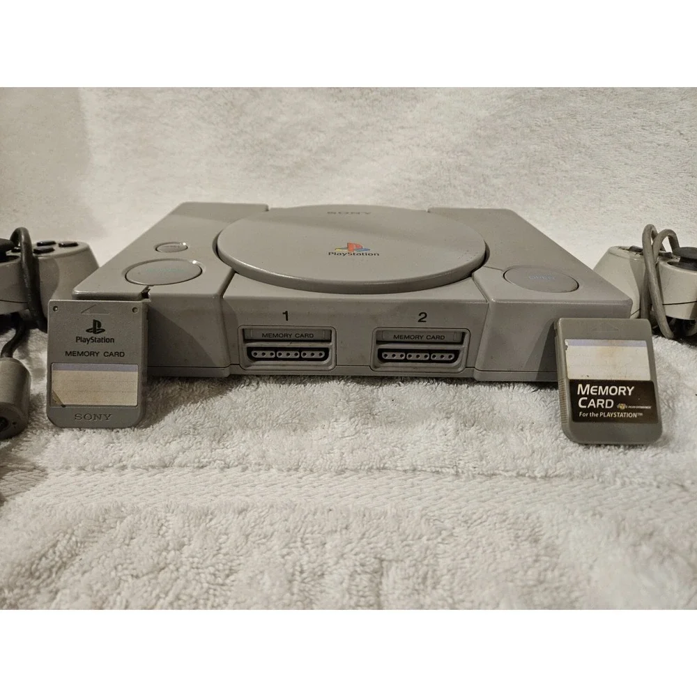 Playstation 1 Ps1 Console SCPH-5501 With OEM 2 Controllers 2 Memory Card No Cord